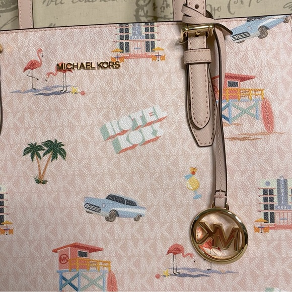 Limited Edition Michael Kors Gilly Large Drawstring Travel Tote NWT - Picture 5 of 8